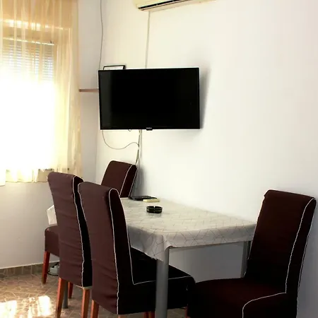 Lora Apartment Nin